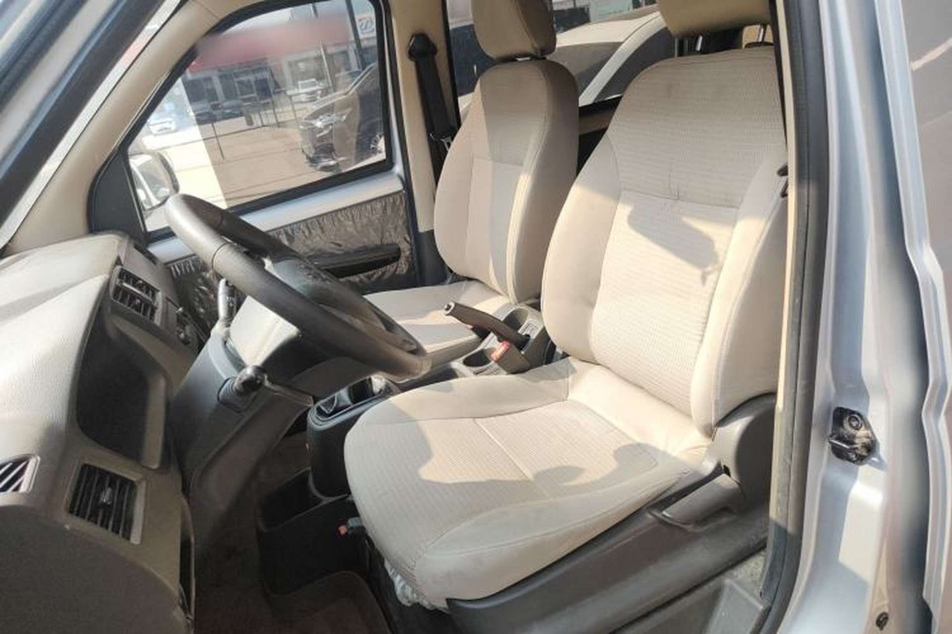 Used Wuling Rongguang S 2021 1.2L Base Model Window-Sealed 5-Seat LSI Car Left Front Seat