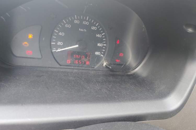 Used Wuling Rongguang S 2021 1.2L Base Model Window-Sealed 2-Seat LSI Car Odometer Close Up