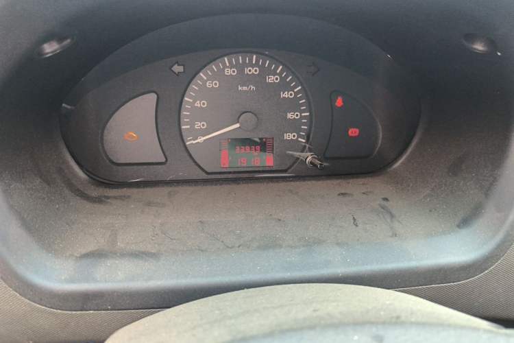 Used Wuling Rongguang S 2021 1.2L Standard Edition Air-Conditioned 7-Seater LSI Odometer Close Up