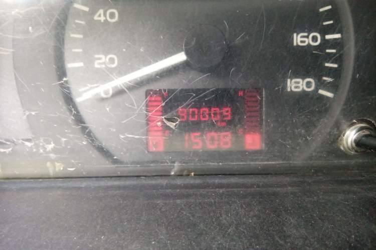 Used Wuling Rongguang S 2021 1.2L Base Model 7-Seater LSI Odometer Close Up