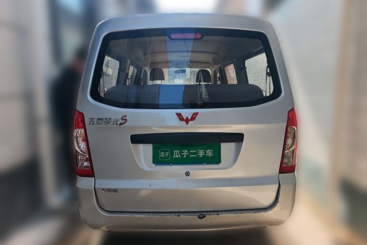 Used Wuling Rongguang S 2021 1.2L Standard Model with Power Steering 7-Seater LSI Rear