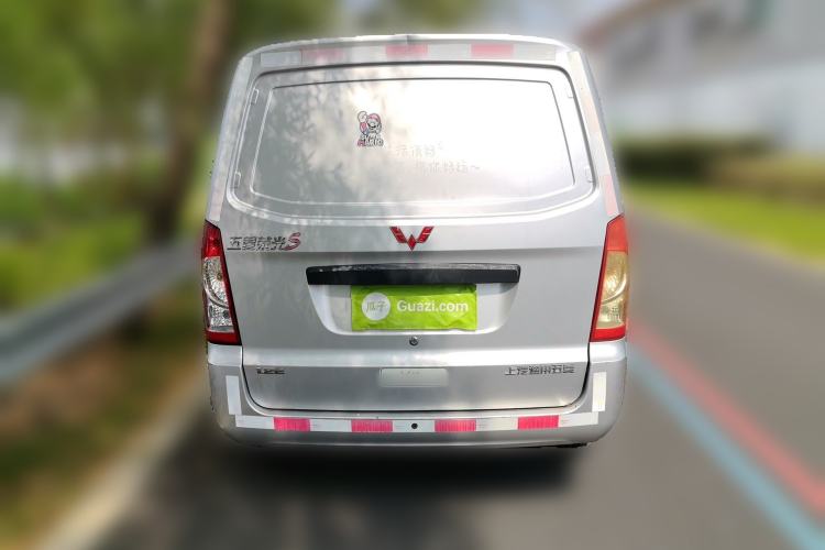 Used Wuling Rongguang S 2021 1.2L Standard Model Window-Sealed Car with Air Conditioning 2 Seats LSI Rear