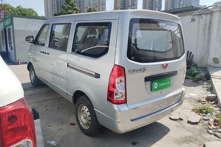 Used Wuling Rongguang S 2021 1.2L Base Model 5-Seater LSI Rear Left 45 Deg