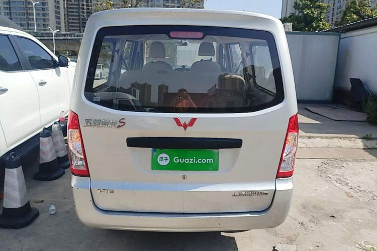 Used Wuling Rongguang S 2021 1.2L Base Model 5-Seater LSI Rear