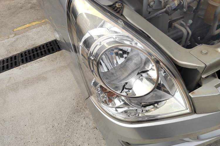 Used Wuling Rongguang S 2021 1.2L Base Model 7-Seater LSI Right Front Headlight