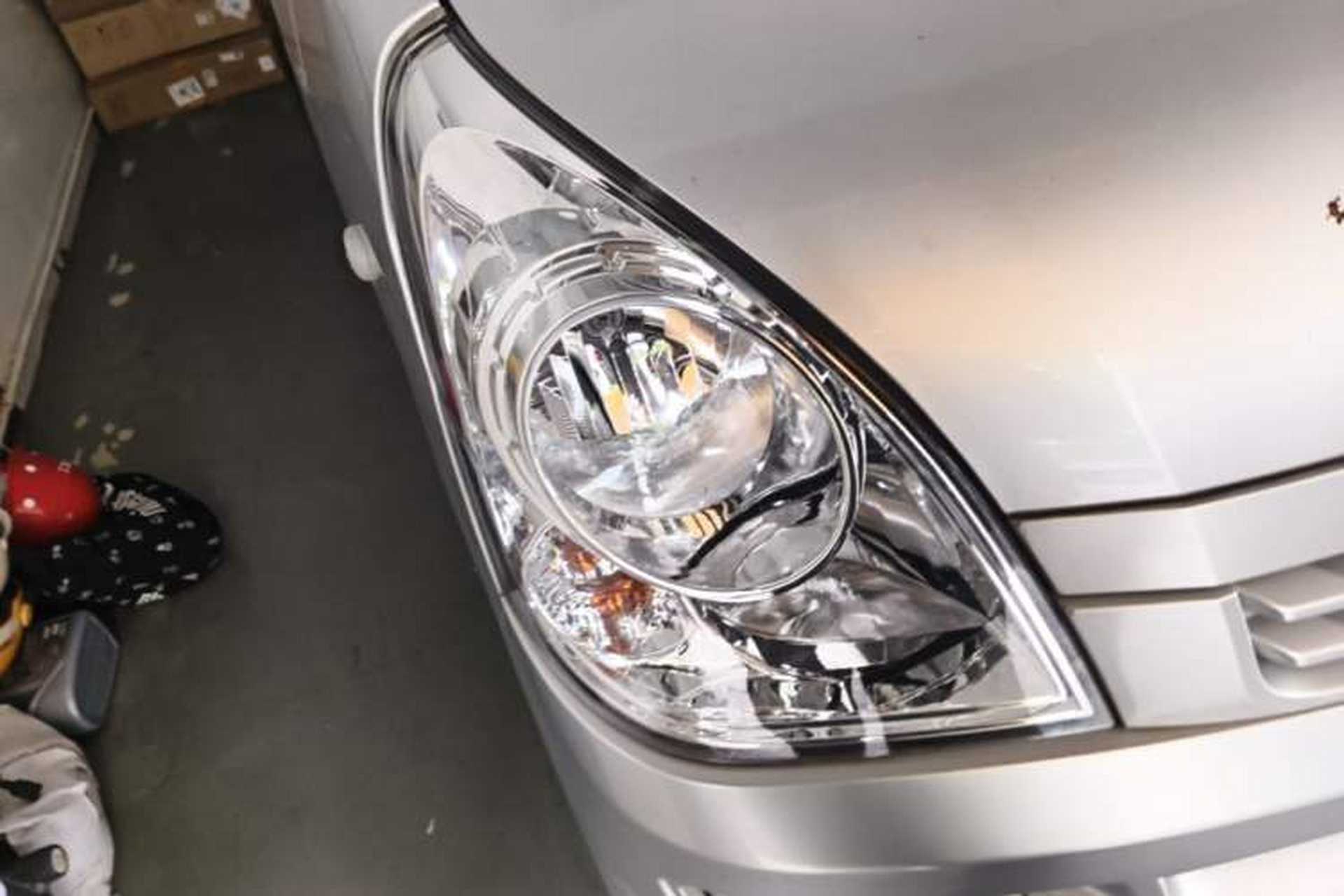 Used Wuling Rongguang S 2021 1.2L Base Model 5-Seater LSI Right Front Headlight