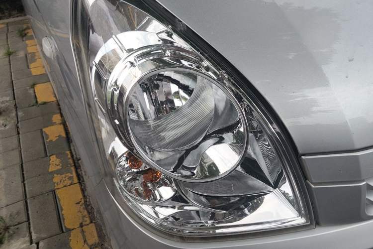 Used Wuling Rongguang S 2021 1.2L Base Model Window-Sealed 2-Seat LSI Car Right Front Headlight