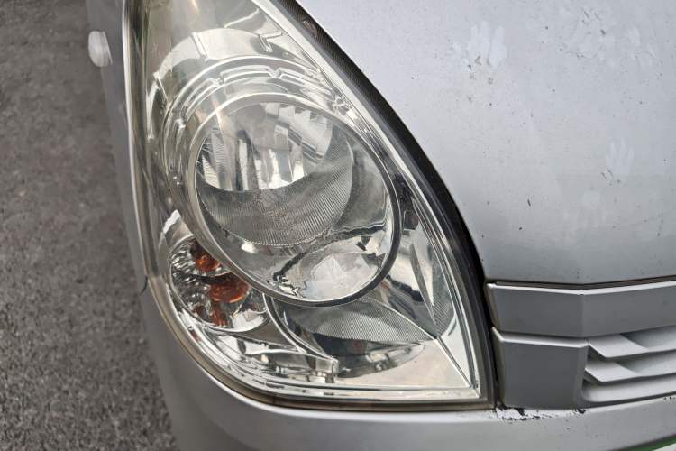 Used Wuling Rongguang S 2021 1.2L Base Model 5-Seater LSI Right Front Headlight
