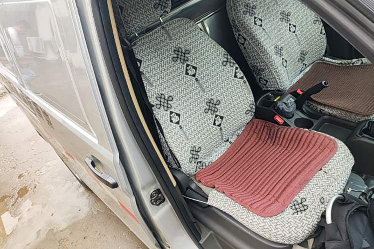 Used Wuling Rongguang S 2021 1.2L Base Model Window-Sealed 2-Seat LSI Car Right Front Seat