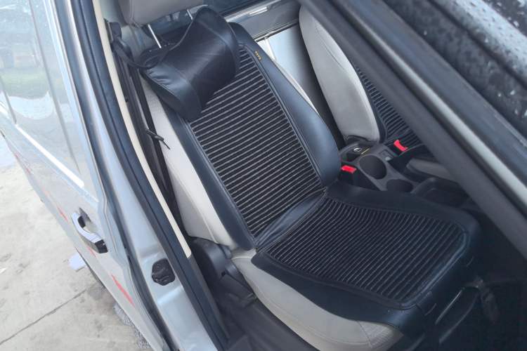 Used Wuling Rongguang S 2021 1.2L Base Model Window-Sealed 2-Seat LSI Car Right Front Seat