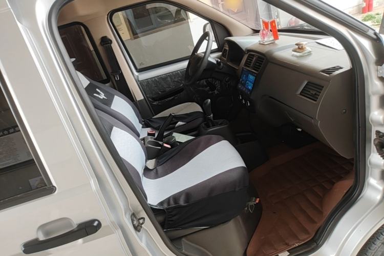 Used Wuling Rongguang S 2021 1.2L Base Model 7-Seater LSI Right Front Seat