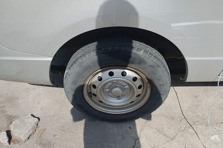 Used Wuling Rongguang S 2021 1.2L Base Model 5-Seater LSI Right Rear Wheel Hub