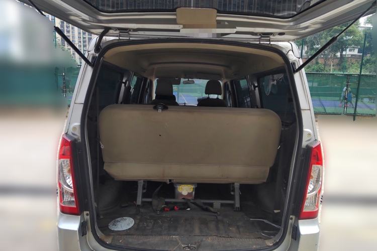 Used Wuling Rongguang S 2021 1.2L Base Model 7-Seater LSI Trunk