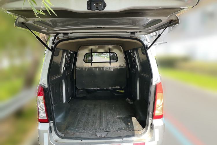 Used Wuling Rongguang S 2021 1.2L Standard Model Window-Sealed Car with Air Conditioning 2 Seats LSI Trunk