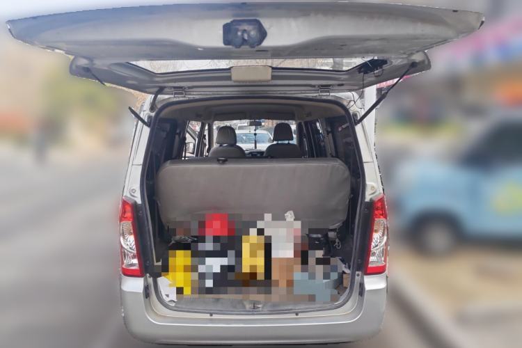 Used Wuling Rongguang S 2021 1.2L Base Model 7-Seater LSI Trunk