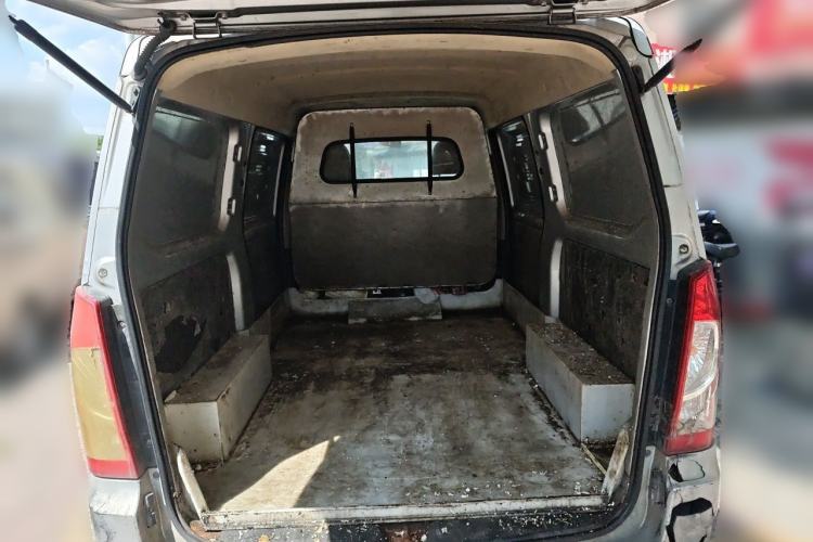 Used Wuling Rongguang S 2021 1.2L Base Model Window-Sealed 2-Seat LSI Car Trunk