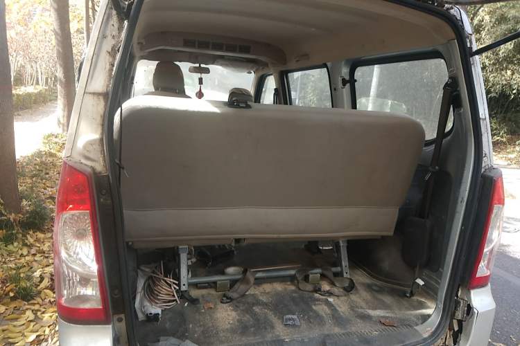 Used Wuling Rongguang S 2021 1.2L Base Model 7-Seater LSI Trunk