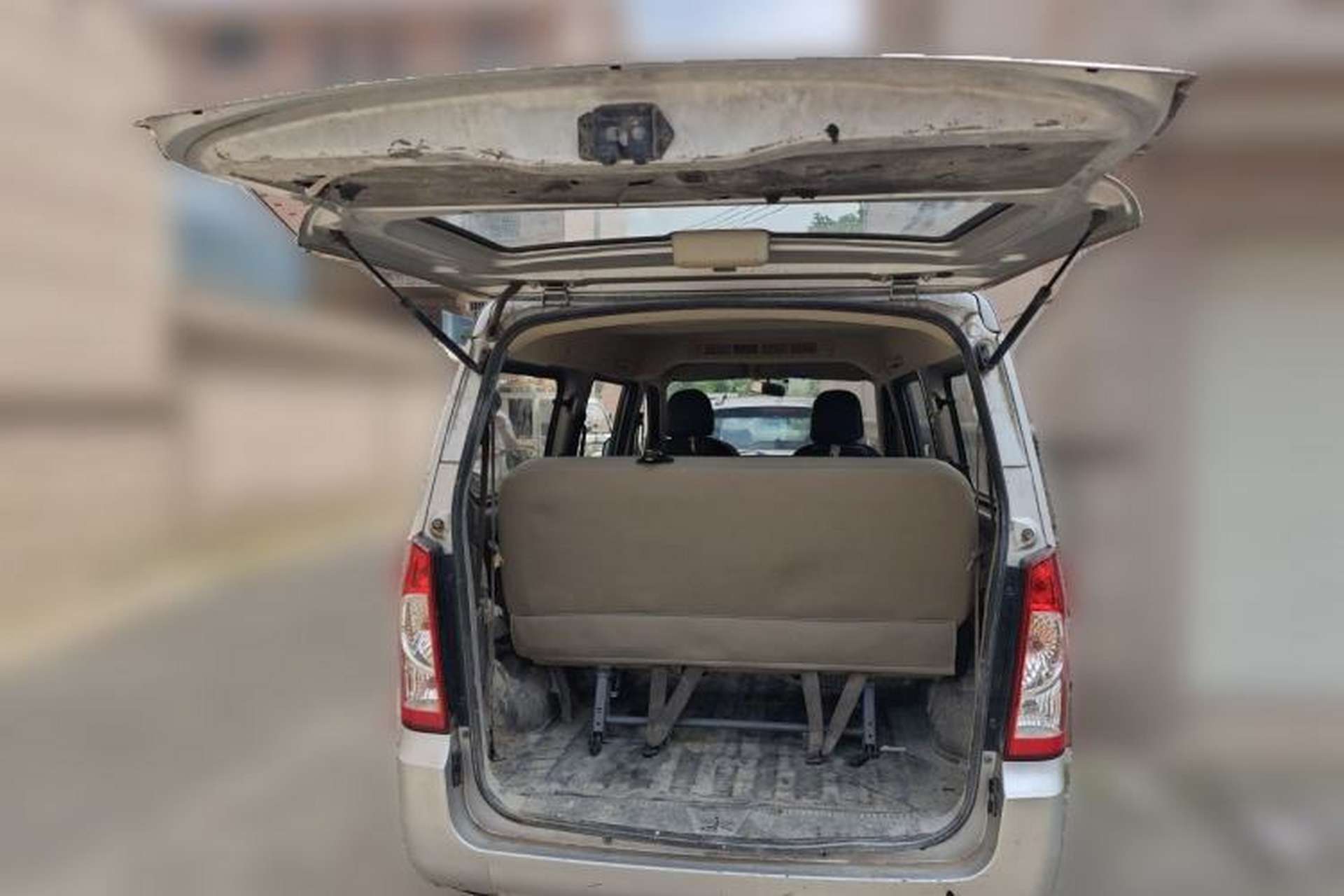 Used Wuling Rongguang S 2021 1.2L Base Model 7-Seater LSI Trunk