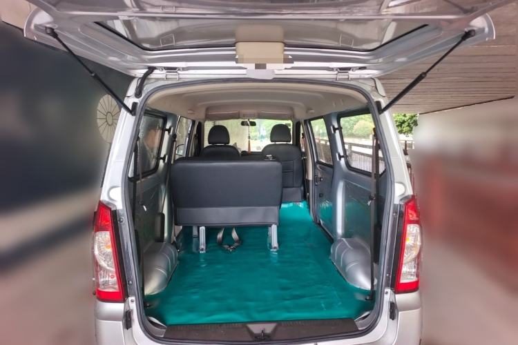 Used Wuling Rongguang S 2021 1.2L Base Model 7-Seater LSI Trunk