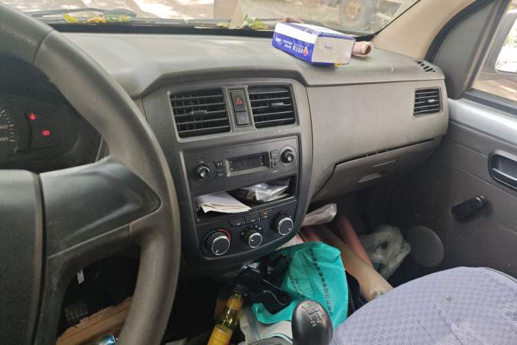 Used Wuling Rongguang S 2021 1.2L Base Model Window-Sealed 2-Seat LSI Car Audio And AC Panel