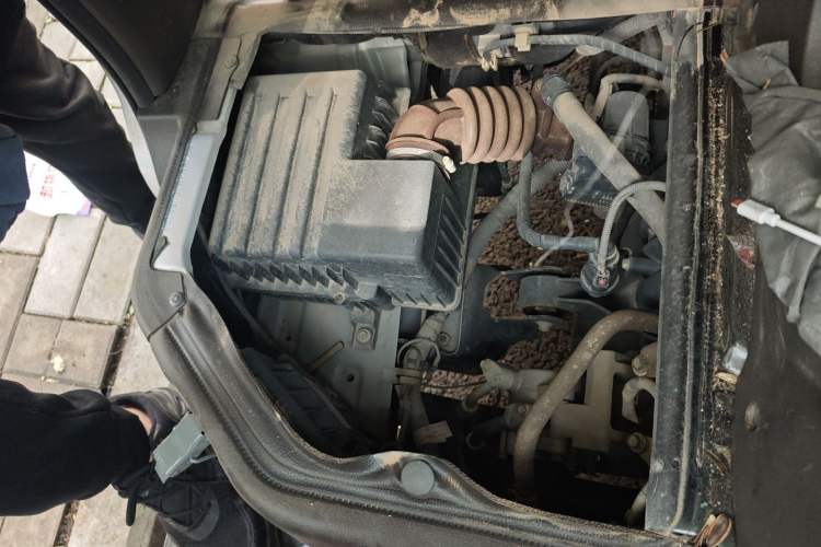 Used Wuling Rongguang S 2021 1.2L Base Model Window-Sealed 2-Seat LSI Car Engine Bay Right