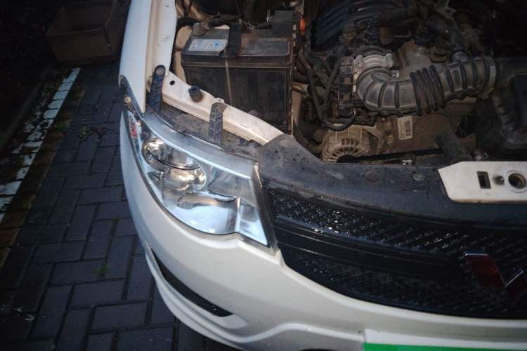 Used Wuling Rongguang S 2021 1.2L Base Model 5-Seater LSI Engine Bay Right