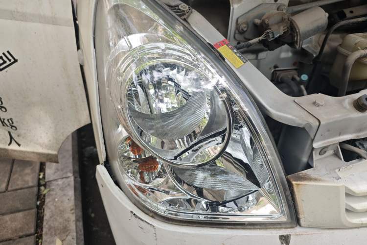 Used Wuling Rongguang S 2021 1.2L Base Model Window-Sealed 2-Seat LSI Car Right Front Headlight