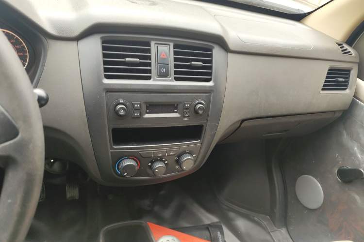 Used Wuling Rongguang S 2021 1.2L Base Model 7-Seater LSI Audio And AC Panel