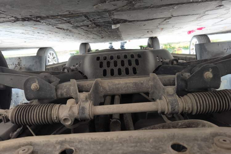 Used Wuling Rongguang S 2021 1.2L Base Model Window-Sealed 5-Seat LSI Car Chassis Front