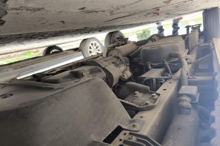 Used Wuling Rongguang S 2021 1.2L Base Model Window-Sealed 5-Seat LSI Car Chassis Front Right