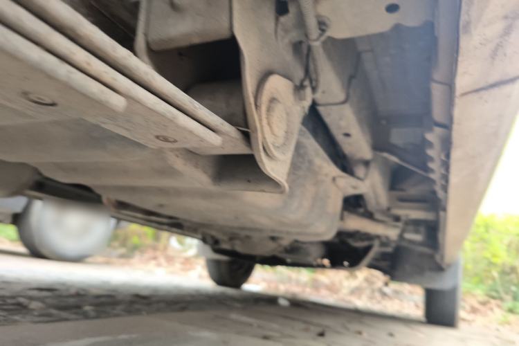 Used Wuling Rongguang S 2021 1.2L Base Model Window-Sealed 5-Seat LSI Car Chassis Rear Right