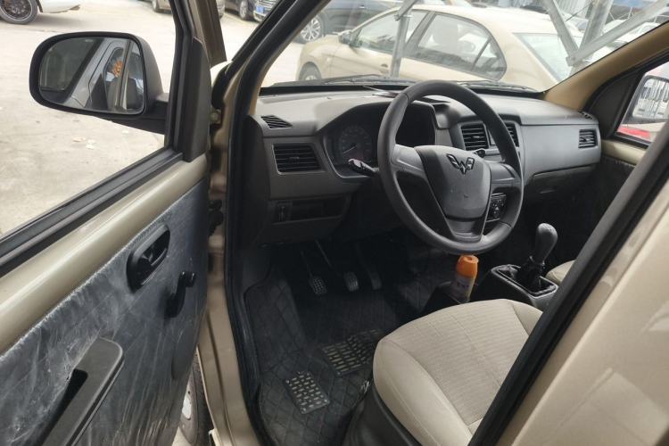 Used Wuling Rongguang S 2021 1.2L Base Model 7-Seater LSI Driver Seat