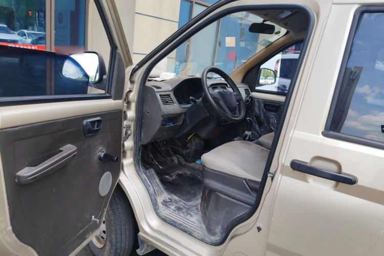 Used Wuling Rongguang S 2021 1.2L Base Model 7-Seater LSI Driver Seat