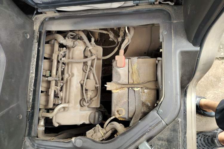 Used Wuling Rongguang S 2021 1.2L Base Model 5-Seater LSI Engine Bay Left