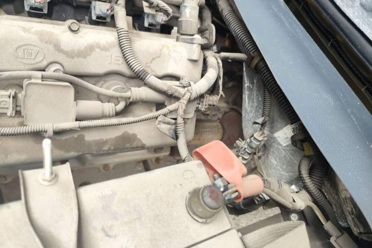 Used Wuling Rongguang S 2021 1.2L Base Model 7-Seater LSI Engine Bay Left