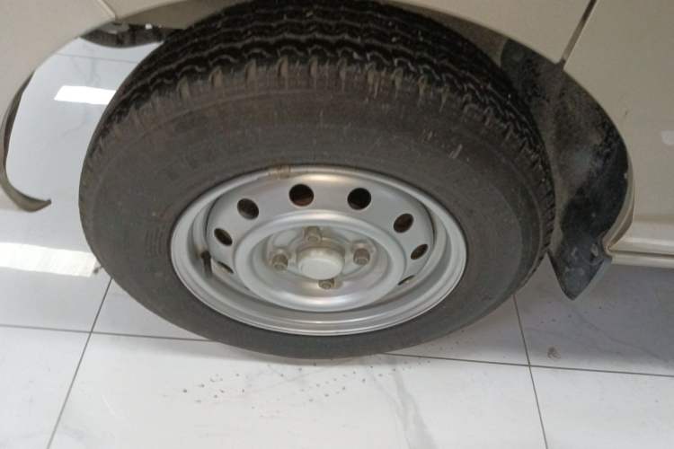 Used Wuling Rongguang S 2021 1.2L Base Model 7-Seater LSI Exterior 4