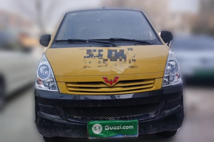 Used Wuling Rongguang S 2021 1.2L Base Model Window-Sealed 2-Seat LSI Car Front
