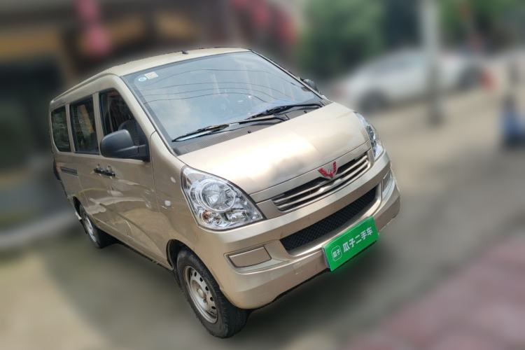 Used Wuling Rongguang S 2021 1.2L Base Model 5-Seater LSI Front Right 45 Deg