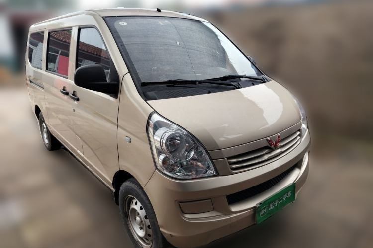 Used Wuling Rongguang S 2021 1.2L Base Model 5-Seater LSI Front Right 45 Deg
