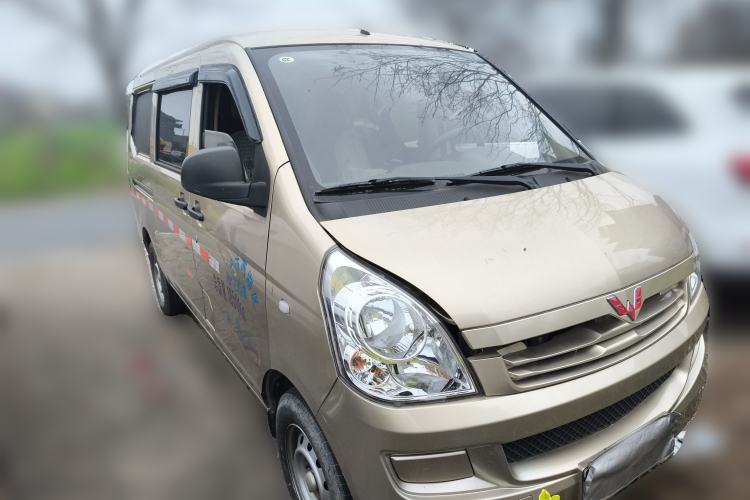 Used Wuling Rongguang S 2021 1.2L Base Model Window-Sealed 5-Seat LSI Car Front Right 45 Deg