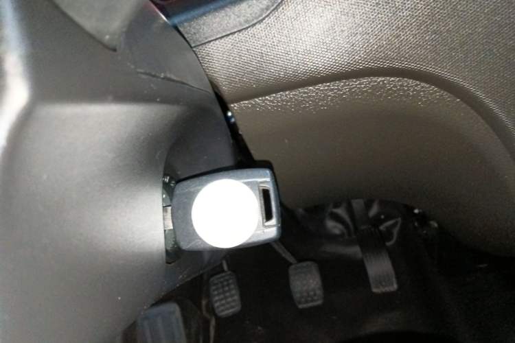 Used Wuling Rongguang S 2021 1.2L Base Model 7-Seater LSI Interior 1