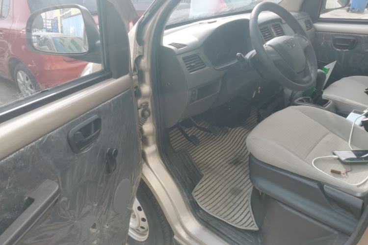 Used Wuling Rongguang S 2021 1.2L Base Model 7-Seater LSI Interior 3