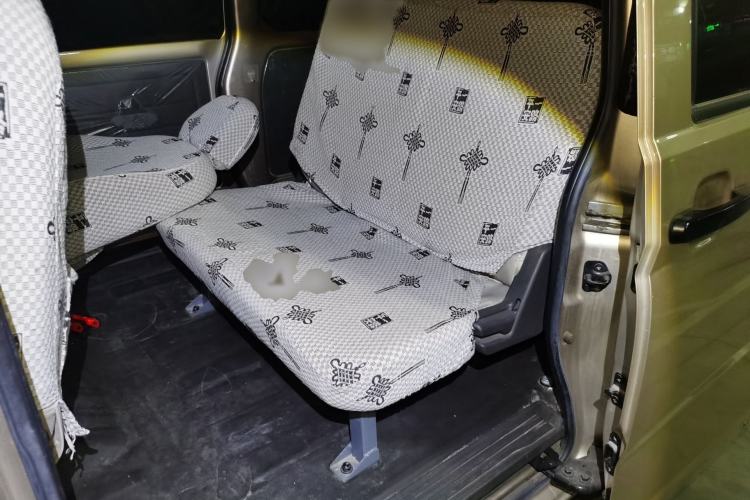 Used Wuling Rongguang S 2021 1.2L Base Model 7-Seater LSI Interior 4