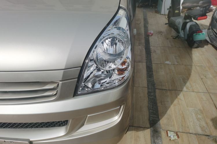 Used Wuling Rongguang S 2021 1.2L Base Model 7-Seater LSI Left Front Headlight