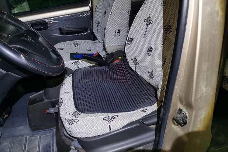 Used Wuling Rongguang S 2021 1.2L Base Model 7-Seater LSI Left Front Seat
