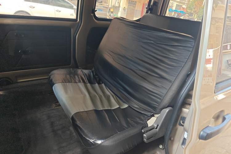 Used Wuling Rongguang S 2021 1.2L Base Model 7-Seater LSI Left Rear Seat