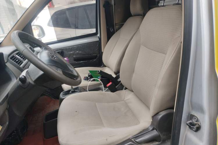 Used Wuling Rongguang S 2021 1.2L Base Model Window-Sealed 2-Seat LSI Car Left Rear Seat