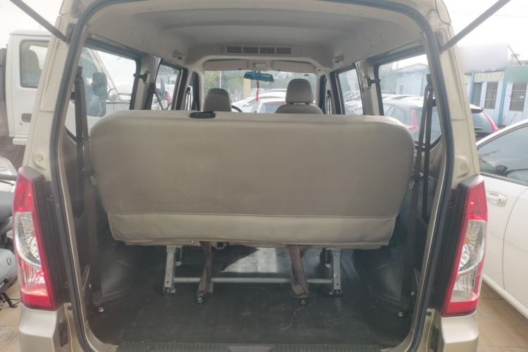Used Wuling Rongguang S 2021 1.2L Base Model 7-Seater LSI Trunk