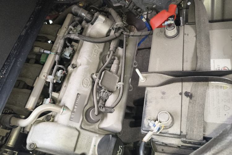 Used Wuling Rongguang S 2022 1.2L Standard Edition Air-Conditioned 5-Seater LSI Engine Bay