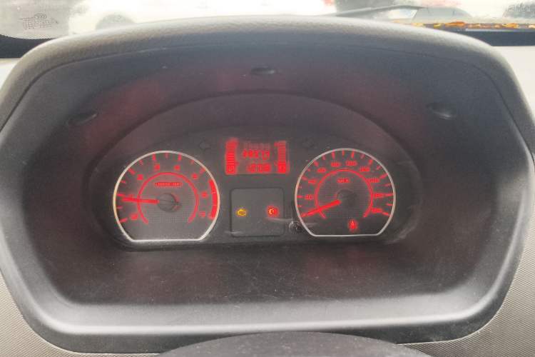 Used Wuling Rongguang S 2022 1.2L Standard Edition Air-Conditioned 5-Seater LSI Odometer Close Up